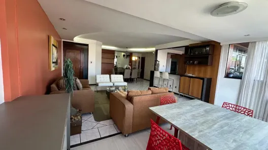 Apartamento com 3 Quartos para alugar, 185m² no Centro, Campina Grande