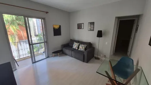 Apartamento com 1 Quarto para alugar, 45m² no Cambuí, Campinas