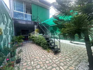 Casa com 4 Quartos à venda, 147m² no Parquelândia, Fortaleza