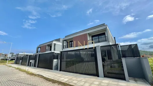 Casa de Condomínio com 3 Quartos à venda, 189m² no Rio Tavares, Florianópolis