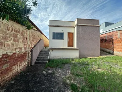 Casa com 2 Quartos para alugar, 100m² no Vila Califórnia, Águas de São Pedro