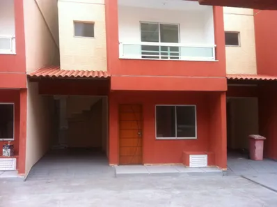 Sobrado com 3 Quartos à venda, 110m² no da Luz, Nova Iguaçu