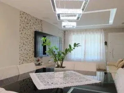 Sobrado com 4 Quartos à venda, 320m² no Vila Gomes Cardim, São Paulo
