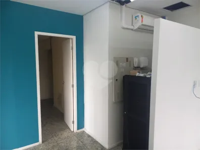 Sala Comercial à venda, 121m² no Santo Amaro, São Paulo