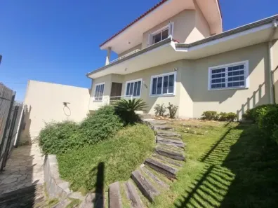 Casa com 5 Quartos à venda, 235m² no Novo Mundo, Curitiba