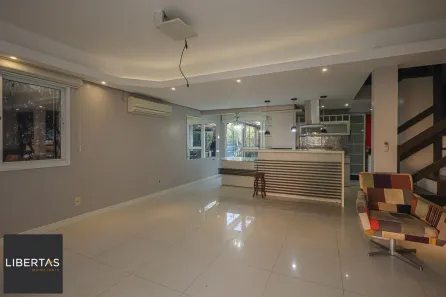 Casa de Condomínio com 3 Quartos à venda, 216m² no Mário Quintana, Porto Alegre