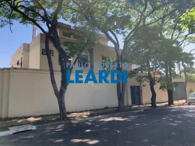Sobrado com 10 Quartos para venda ou aluguel, 1100m² no Alto de Pinheiros, São Paulo