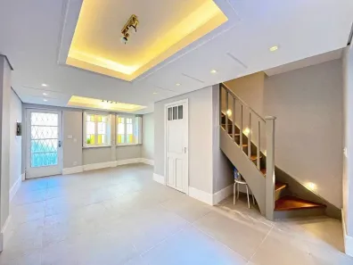 Casa com 2 Quartos à venda, 69m² no Cidade Baixa, Porto Alegre