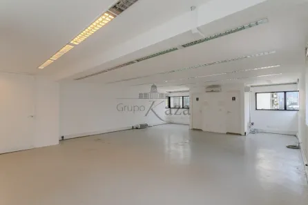 Prédio Comercial para alugar, 155m² no Vila Olímpia, São Paulo