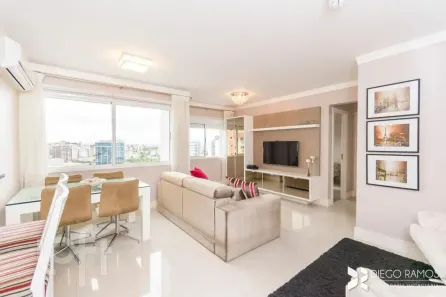 Apartamento com 2 Quartos à venda, 65m² no Vila Ipiranga, Porto Alegre