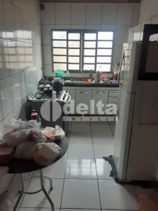 Casa com 3 Quartos à venda, 65m² no Shopping Park, Uberlândia