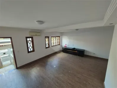 Sobrado com 3 Quartos à venda, 146m² no Vila Fiat Lux, São Paulo