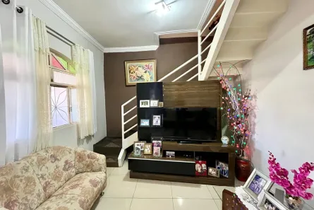 Casa com 4 Quartos à venda, 250m² no Darcy Vargas, Contagem