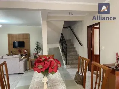Casa com 3 Quartos à venda, 230m² no Jardim Niero, Louveira