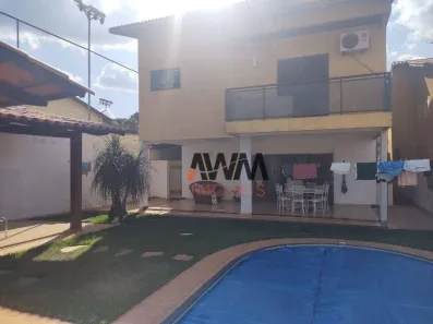 Sobrado com 4 Quartos à venda, 309m² no Parque Anhanguera, Goiânia