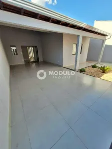Casa com 3 Quartos para alugar, 170m² no Planalto, Uberlândia