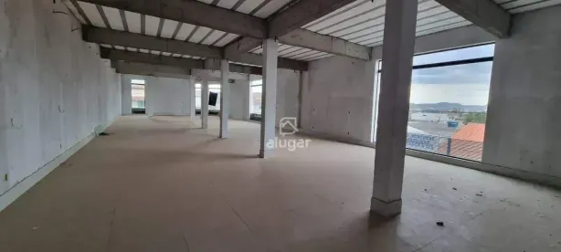 Sala Comercial para alugar, 600m² no Maracanã, Montes Claros
