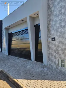 Casa com 2 Quartos à venda, 126m² no Jardim Santo Antônio, Agudos