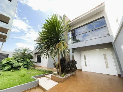 Sobrado com 3 Quartos à venda, 296m² no Jardim Porto Alegre, Toledo
