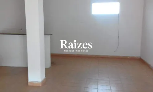 Prédio Comercial com 3 Quartos à venda, 350m² no Presidente Roosevelt, Uberlândia
