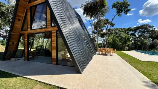 Sobrado com 3 Quartos à venda, 123m² no Pedro do Rio, Petrópolis