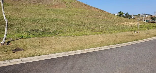 Lote/Terreno à venda, 664m² no São Pedro, Juiz de Fora