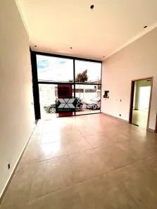 Imóvel Comercial à venda, 250m² no Vila Santo Antônio, Rio Claro