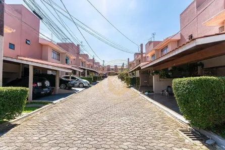 Casa de Condomínio com 3 Quartos para alugar, 135m² no Bairro Alto, Curitiba
