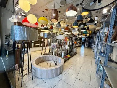 Prédio Comercial para alugar, 630m² no Pinheiros, São Paulo