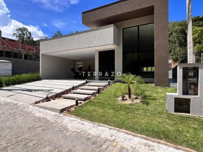 Casa de Condomínio com 3 Quartos à venda, 199m² no Prata, Teresópolis