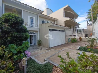 Casa com 3 Quartos à venda, 303m² no Jardim Itu, Porto Alegre