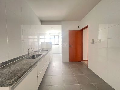Apartamento com 2 Quartos à venda, 90m² no Centro, Juiz de Fora