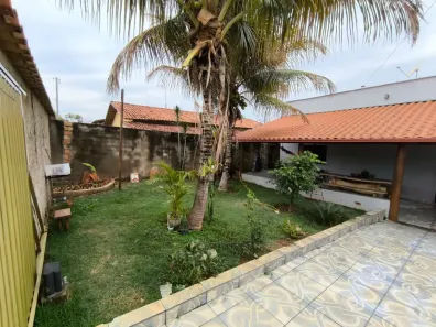 Casa com 3 Quartos à venda, 150m² no bairro Nazaré, Hidrolândia