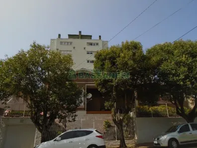 Casa com 3 Quartos para alugar, 400m² no Nossa Senhora de Lourdes, Caxias do Sul