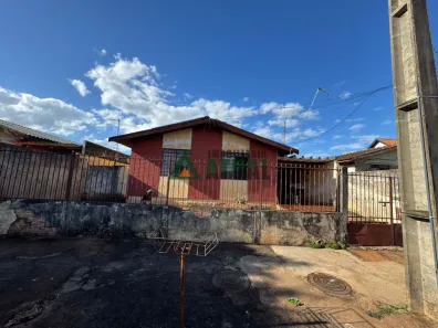 Casa com 3 Quartos à venda, 100m² no Antares, Londrina