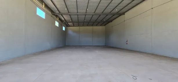 Galpão/Depósito/Armazém para alugar, 420m² no Parque Primavera, Aparecida de Goiânia