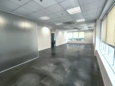 Ponto Comercial para alugar, 132m² no Indianópolis, São Paulo