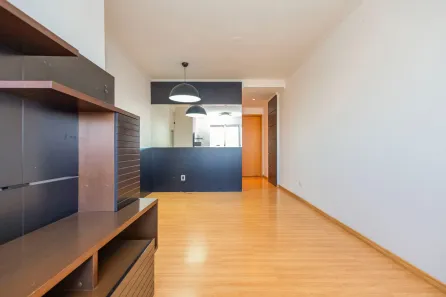 Apartamento com 2 Quartos para alugar, 82m² no Cabral, Curitiba