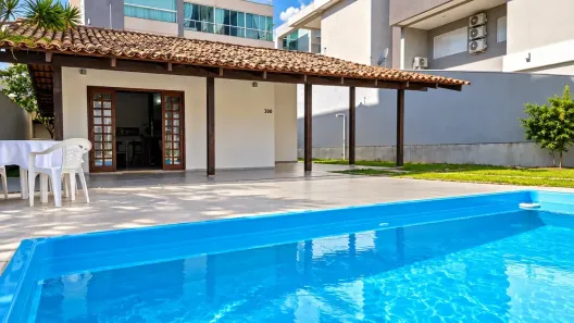 Casa com 2 Quartos para alugar, 90m² no Canto Grande, Bombinhas