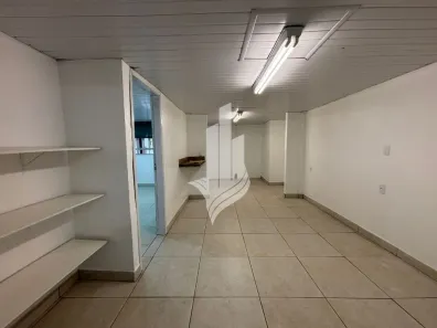 Sala Comercial para alugar, 95m² no Velha, Blumenau