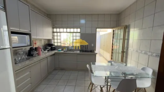 Casa com 3 Quartos à venda, 143m² no Jardim Everest, Presidente Prudente