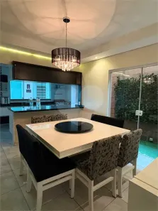 Sobrado com 3 Quartos à venda, 246m² no Sítio Morro Grande, São Paulo