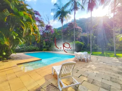 Fazenda/Sítio com 7 Quartos à venda, 339m² no Itaipava, Petrópolis