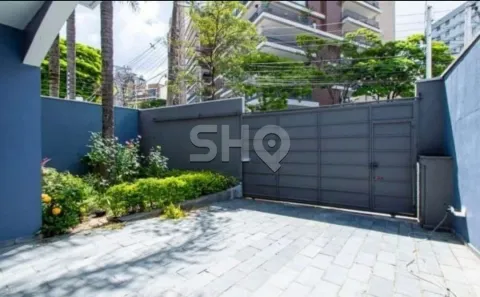 Sobrado com 4 Quartos à venda, 300m² no Sumaré, São Paulo