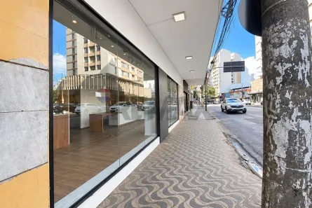 Ponto Comercial para alugar, 120m² no Centro, Juiz de Fora