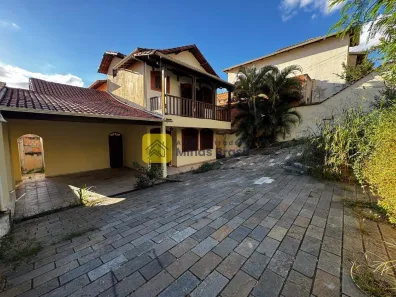 Casa com 4 Quartos à venda, 232m² no Alvorada, Contagem