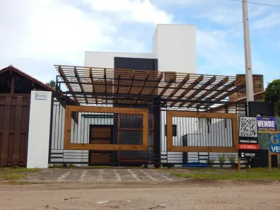 Casa com 3 Quartos à venda, 100m² no Laranjal, Pelotas