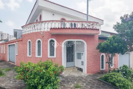 Sobrado com 3 Quartos à venda, 300m² no Vila Scarpelli, Santo André