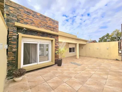 Casa com 3 Quartos para alugar, 92m² no Centro, Gravataí