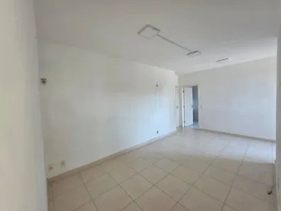 Apartamento com 2 Quartos para alugar, 65m² no Flores, Manaus